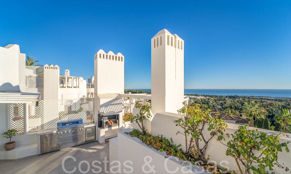 Exclusief penthouse met privézwembad en panoramisch zeezicht te koop in een Mediterraan complex op Marbella’s Golden Mile 63901