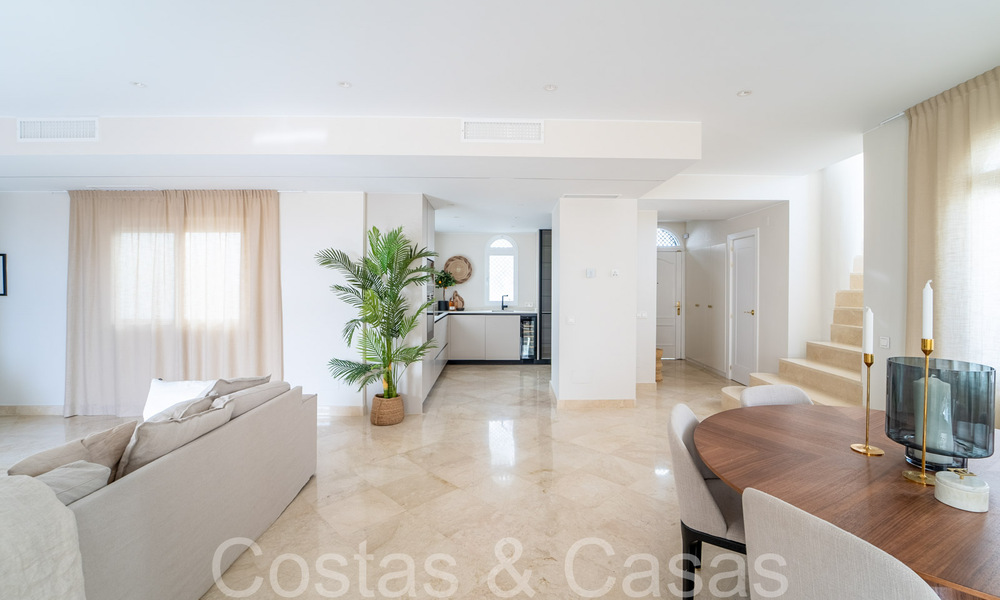 Exclusief penthouse met privézwembad en panoramisch zeezicht te koop in een Mediterraan complex op Marbella’s Golden Mile 63915