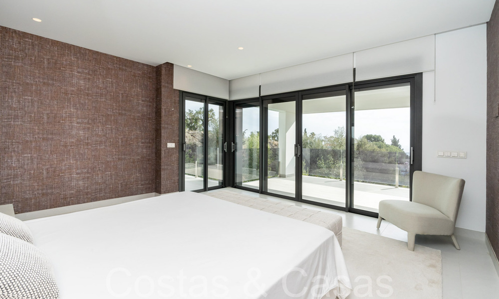 Instapklare, moderne luxevilla te koop met infinity zwembad in een exclusieve gated community in Benalmadena, Costa del Sol 64083