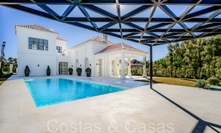 Instapklare, luxevilla met modern-Mediterraan design te koop in een populaire golfomgeving in Nueva Andalucia, Marbella 64271 