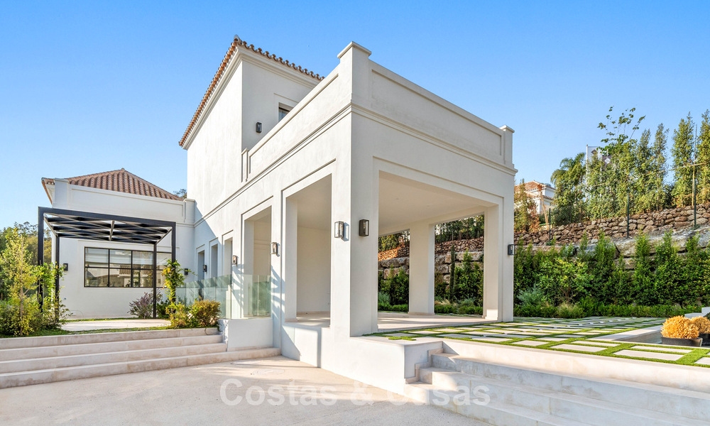 Instapklare, luxevilla met modern-Mediterraan design te koop in een populaire golfomgeving in Nueva Andalucia, Marbella 774508