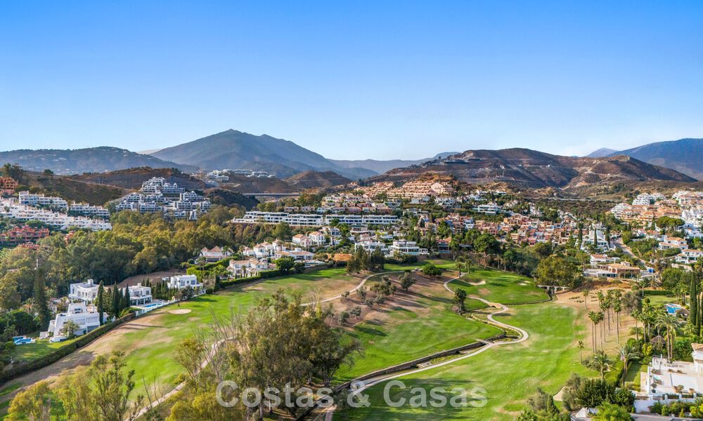 Instapklare, luxevilla met modern-Mediterraan design te koop in een populaire golfomgeving in Nueva Andalucia, Marbella 774512