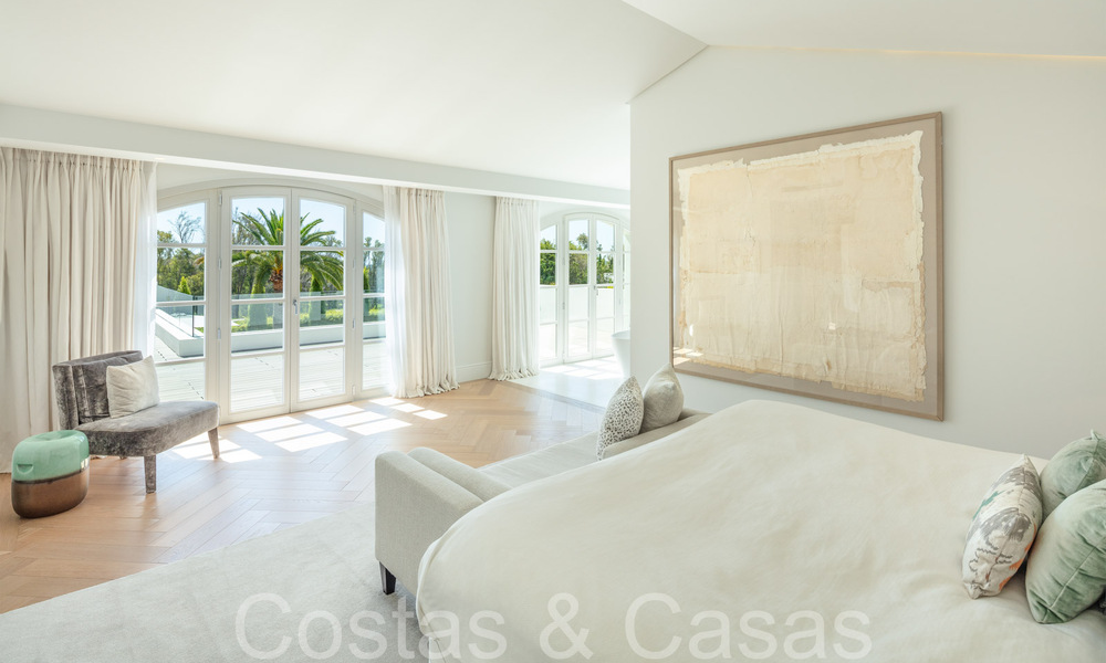 Oogstrelende luxevilla met modern- Mediterrane bouwstijl te koop, eerstelijnsgolf in Nueva Andalucia, Marbella 64502