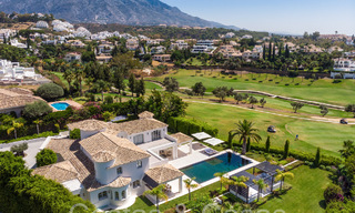 Oogstrelende luxevilla met modern- Mediterrane bouwstijl te koop, eerstelijnsgolf in Nueva Andalucia, Marbella 64506 