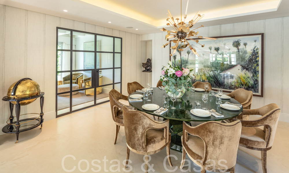 Oogstrelende luxevilla met modern- Mediterrane bouwstijl te koop, eerstelijnsgolf in Nueva Andalucia, Marbella 64509