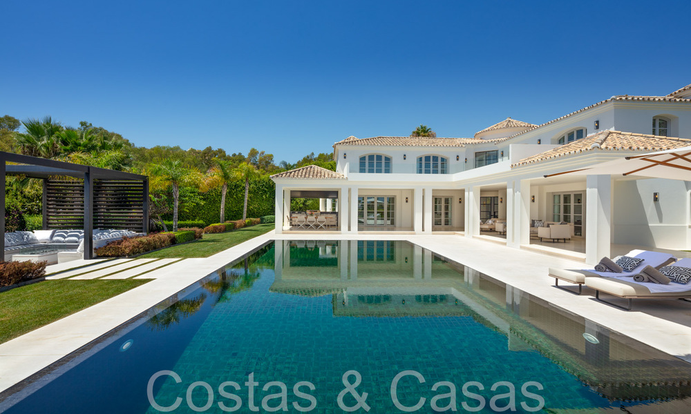 Oogstrelende luxevilla met modern- Mediterrane bouwstijl te koop, eerstelijnsgolf in Nueva Andalucia, Marbella 64519