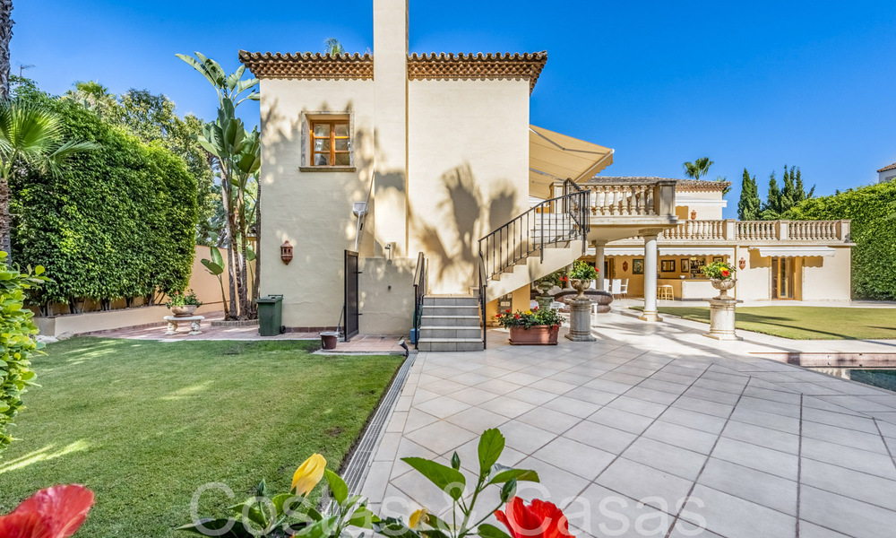 Traditionele luxevilla met Andalusisch charme te koop in Las Brisas in Nueva Andalucia’s golfvallei, Marbella 64167