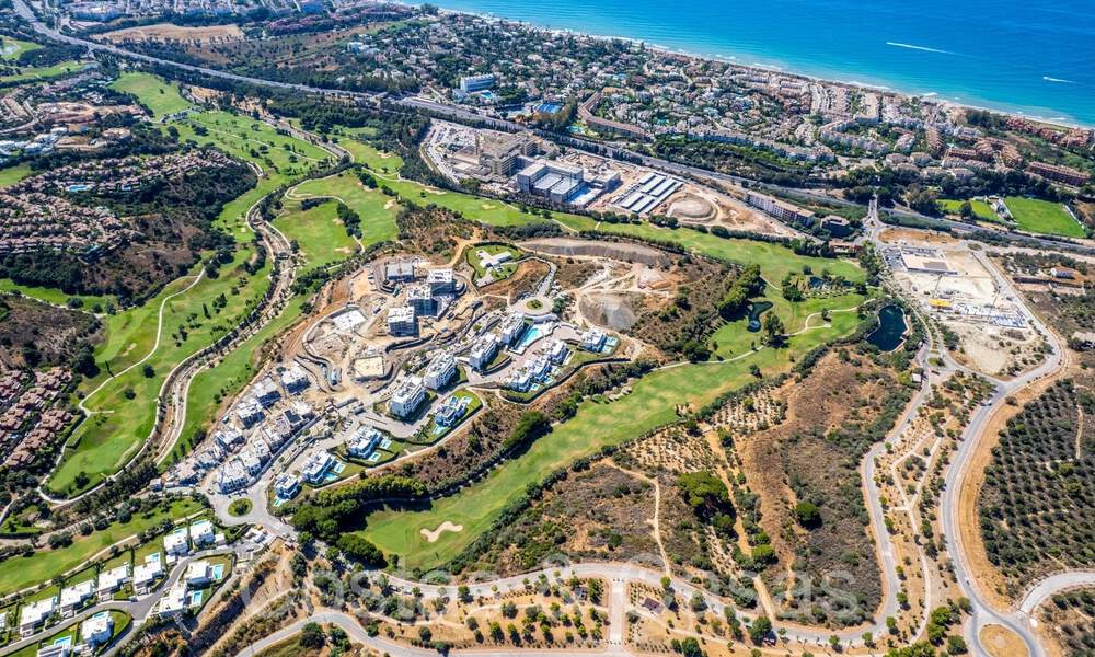 Prestigieuze nieuwbouwappartementen direct aan de golfbaan te koop, met zee- en golfzicht, Oost-Marbella 64727