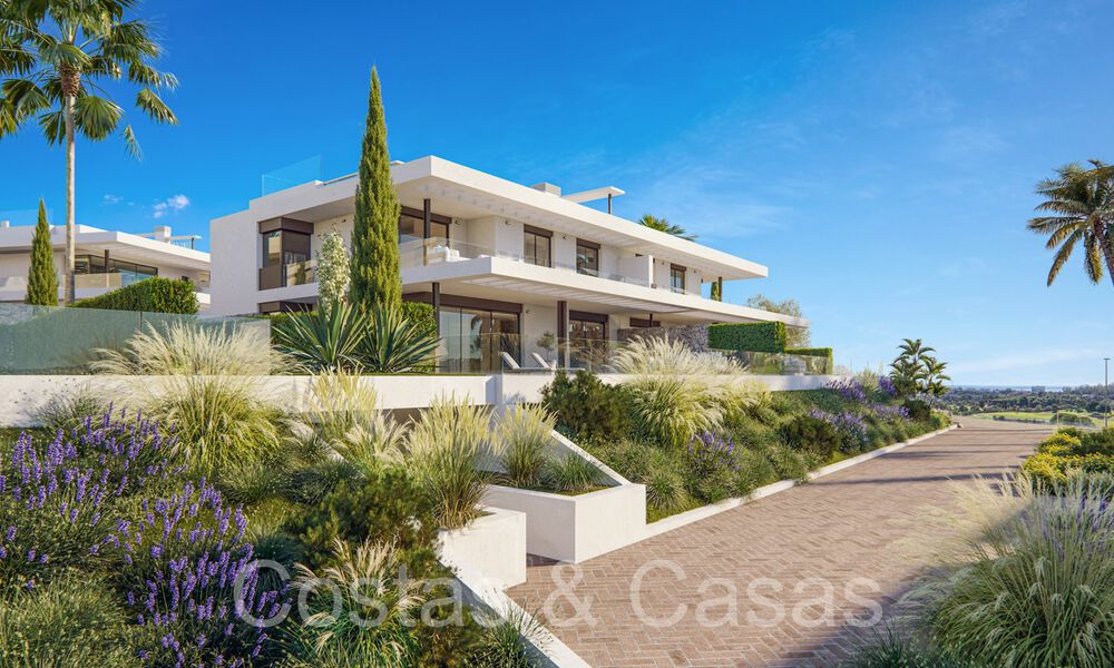 Prestigieuze nieuwbouwappartementen direct aan de golfbaan te koop, met zee- en golfzicht, Oost-Marbella 64734