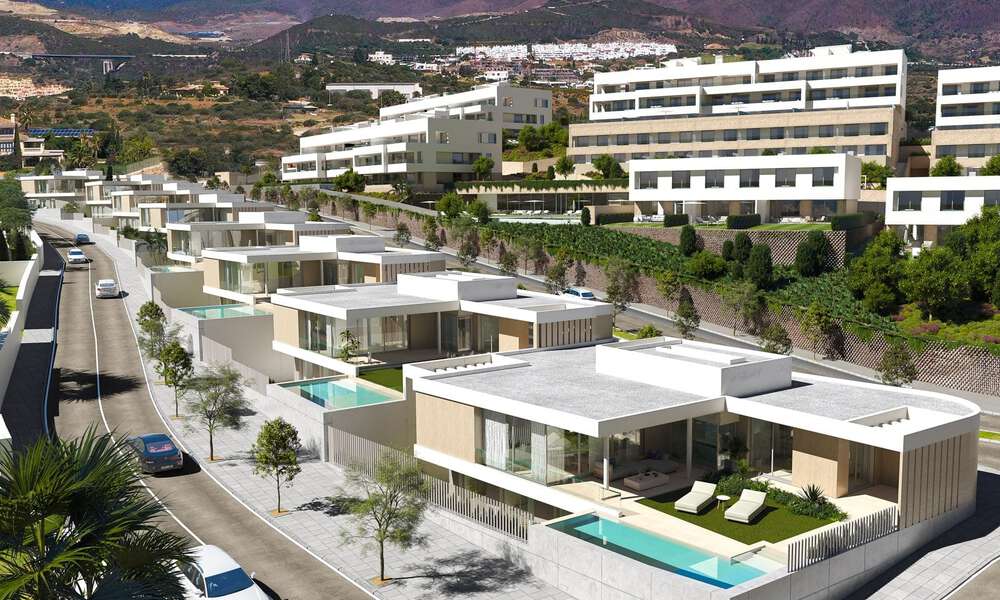 Laatste villa! Energie-efficiënte nieuwbouwvilla te koop met zeezicht net buiten het centrum van Estepona 64788