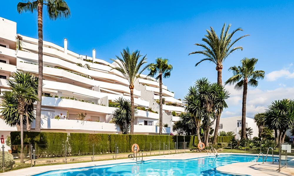 Stijlvol gerenoveerde appartement te koop in gated community in Nueva Andalucia, Marbella 65408