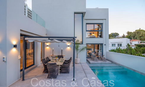 Instapklare, moderne kwaliteitsvilla te koop op een steenworp van de golfbanen in Nueva Andalucia, Marbella 65235