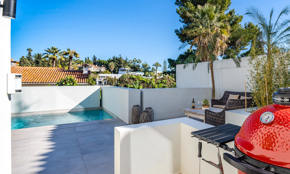 Instapklare, moderne kwaliteitsvilla te koop op een steenworp van de golfbanen in Nueva Andalucia, Marbella 65243