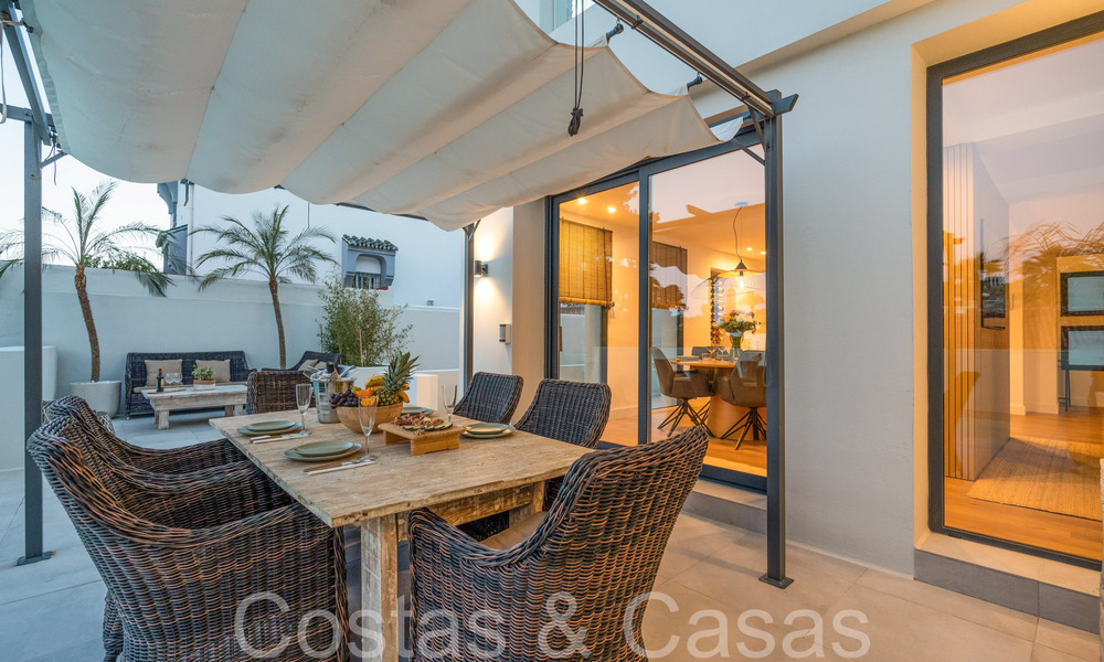 Instapklare, moderne kwaliteitsvilla te koop op een steenworp van de golfbanen in Nueva Andalucia, Marbella 65260