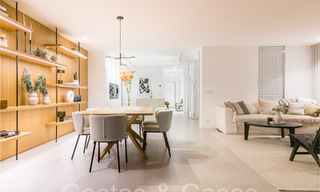 Luxueus appartement te koop met uitnodigend terras, privézwembad en zeezicht in Nueva Andalucia, Marbella 65202 