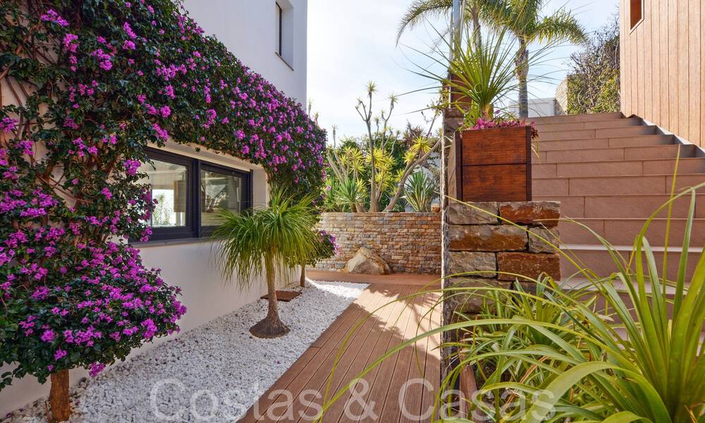 Luxueuze villa met moderne bouwstijl en adembenemend zeezicht te koop in Manilva, Costa del Sol 64985