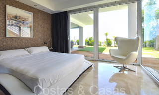 Luxueuze villa met moderne bouwstijl en adembenemend zeezicht te koop in Manilva, Costa del Sol 64989 