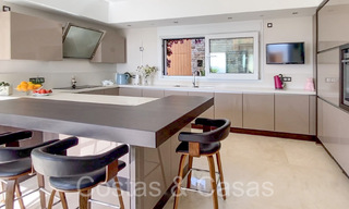 Luxueuze villa met moderne bouwstijl en adembenemend zeezicht te koop in Manilva, Costa del Sol 64998 