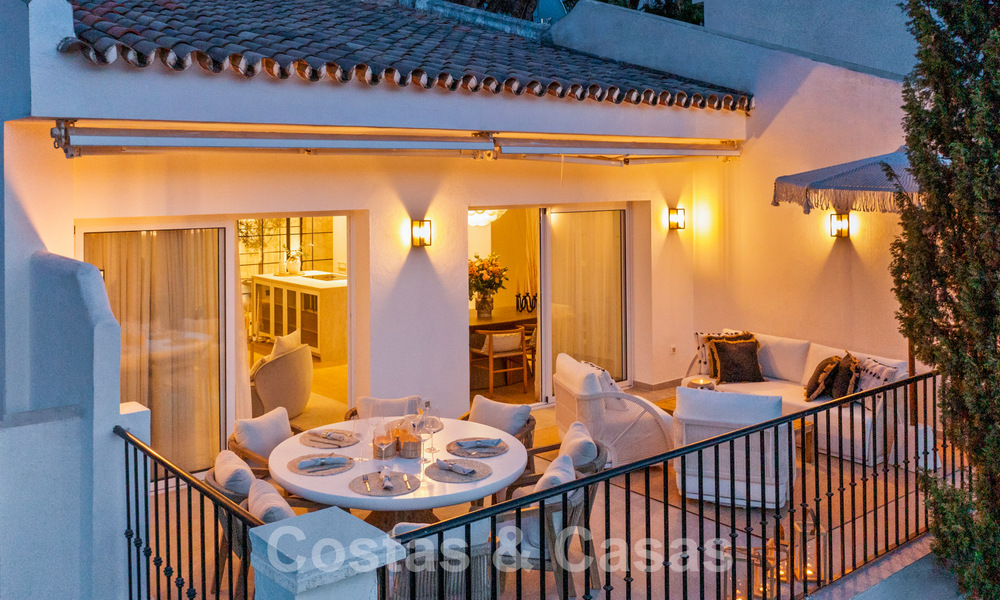 Luxueus gerenoveerde rijwoning te koop met ruim terras en uitzicht op de golfbaan in La Quinta golfresort, Benahavis - Marbella 64663