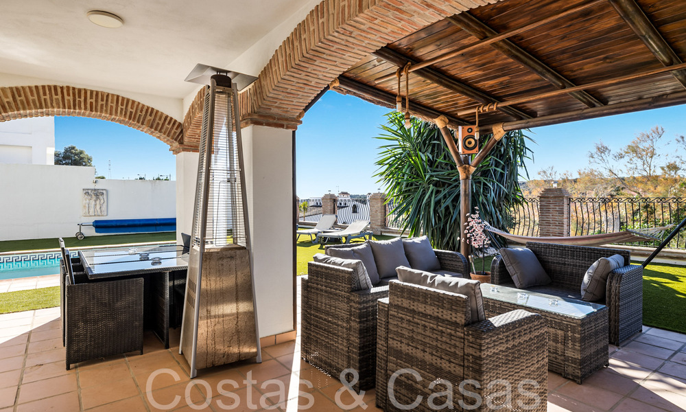Andalusische villa te koop in een golfomgeving, op enkele minuten van Estepona centrum 65673