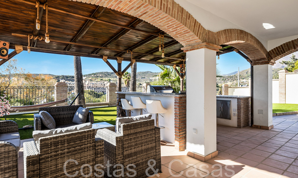 Andalusische villa te koop in een golfomgeving, op enkele minuten van Estepona centrum 65674