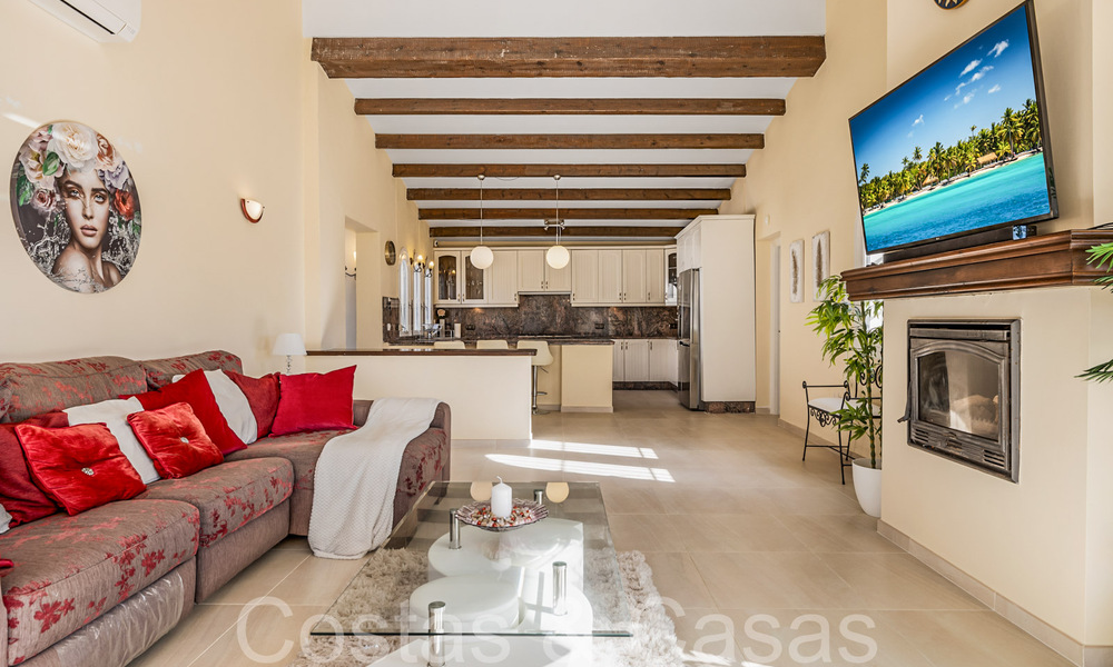 Andalusische villa te koop in een golfomgeving, op enkele minuten van Estepona centrum 65685