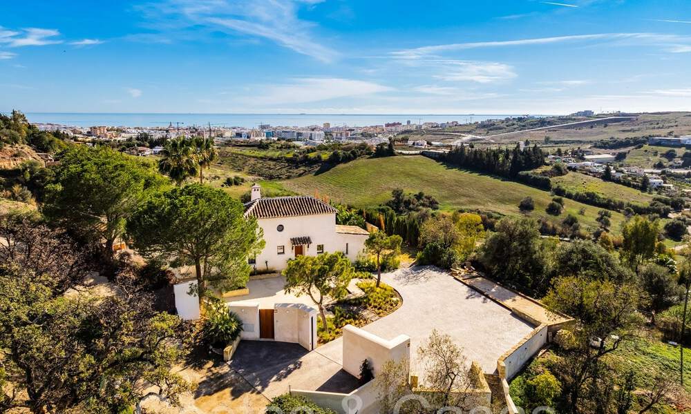 Andalusisch luxe landgoed met gastenverblijf en subliem zeezicht te koop in de heuvels van Estepona 65105