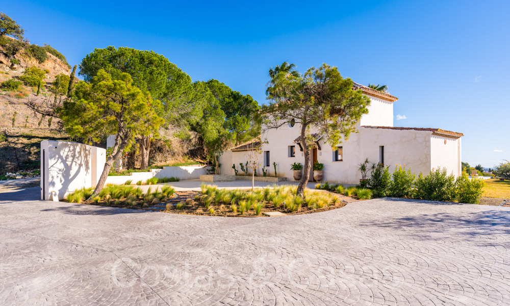 Andalusisch luxe landgoed met gastenverblijf en subliem zeezicht te koop in de heuvels van Estepona 65130