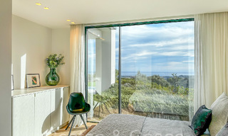Architectonische luxevilla in een gated community met panoramisch zeezicht te koop in Marbella - Benahavis 65499 