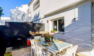 Modern gerenoveerde rijwoning te koop op de New Golden Mile tussen Marbella en Estepona 65760 