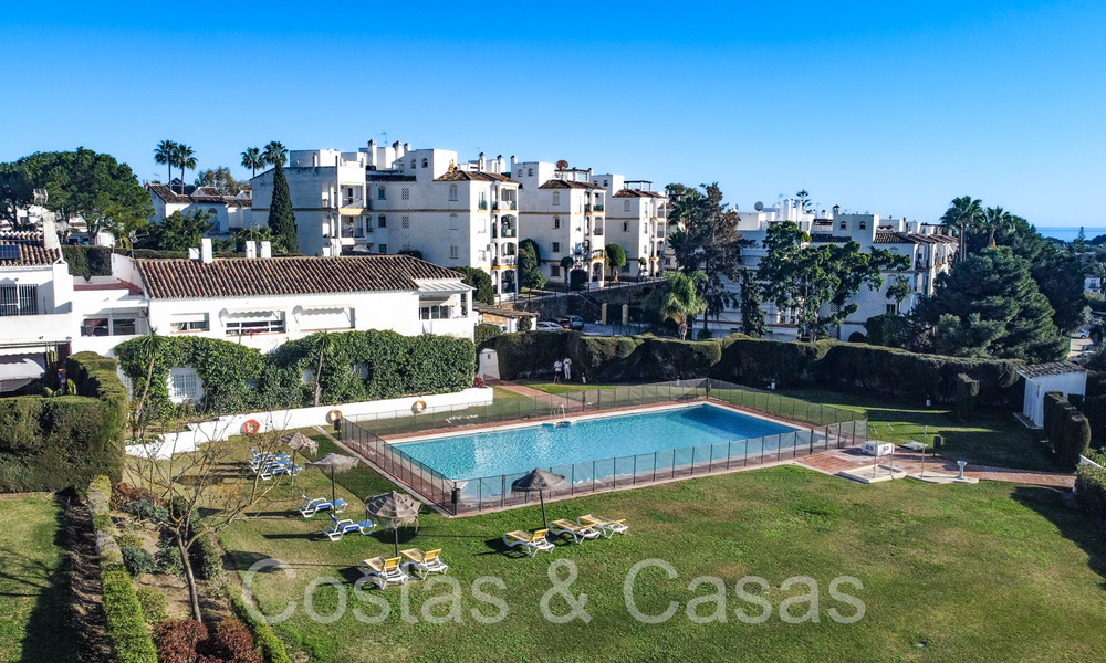 Modern gerenoveerde rijwoning te koop op de New Golden Mile tussen Marbella en Estepona 65765