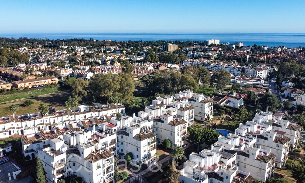 Modern gerenoveerde rijwoning te koop op de New Golden Mile tussen Marbella en Estepona 65769