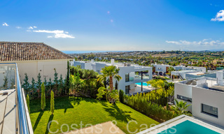 Nieuwe villa met moderne bouwstijl te koop in Nueva Andalucia’s golfvallei, Marbella 65888 