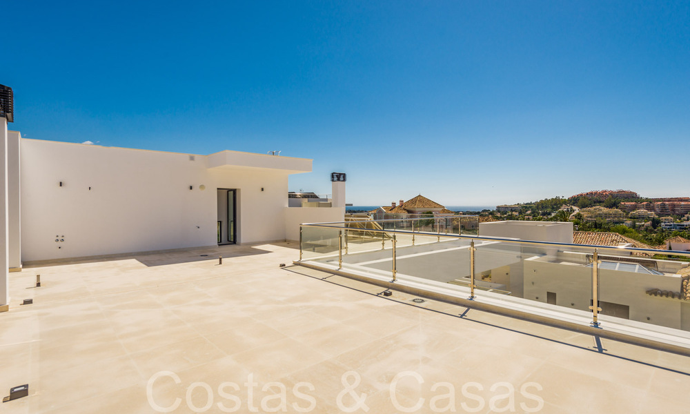 Nieuwe villa met moderne bouwstijl te koop in Nueva Andalucia’s golfvallei, Marbella 65901