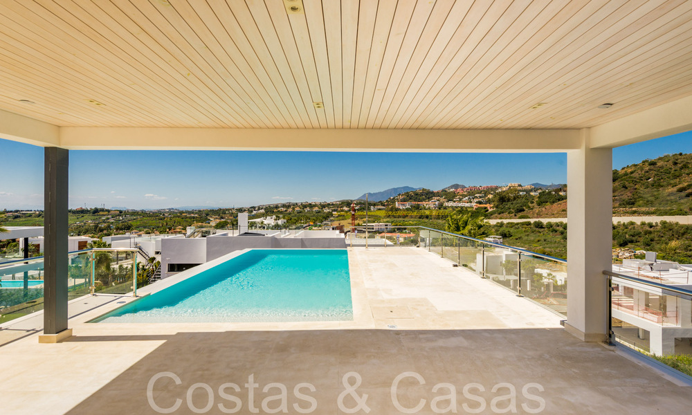 Nieuwe villa met moderne bouwstijl te koop in Nueva Andalucia’s golfvallei, Marbella 65911