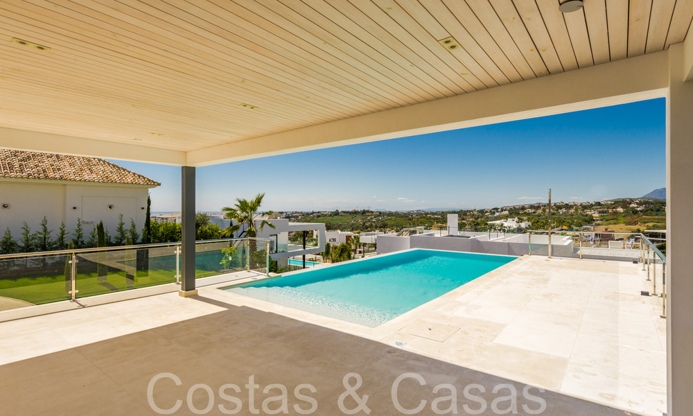 Nieuwe villa met moderne bouwstijl te koop in Nueva Andalucia’s golfvallei, Marbella 65912