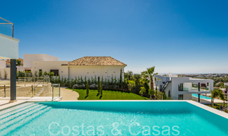 Nieuwe villa met moderne bouwstijl te koop in Nueva Andalucia’s golfvallei, Marbella 65914 