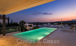 Nieuwe villa met moderne bouwstijl te koop in Nueva Andalucia’s golfvallei, Marbella 65924 