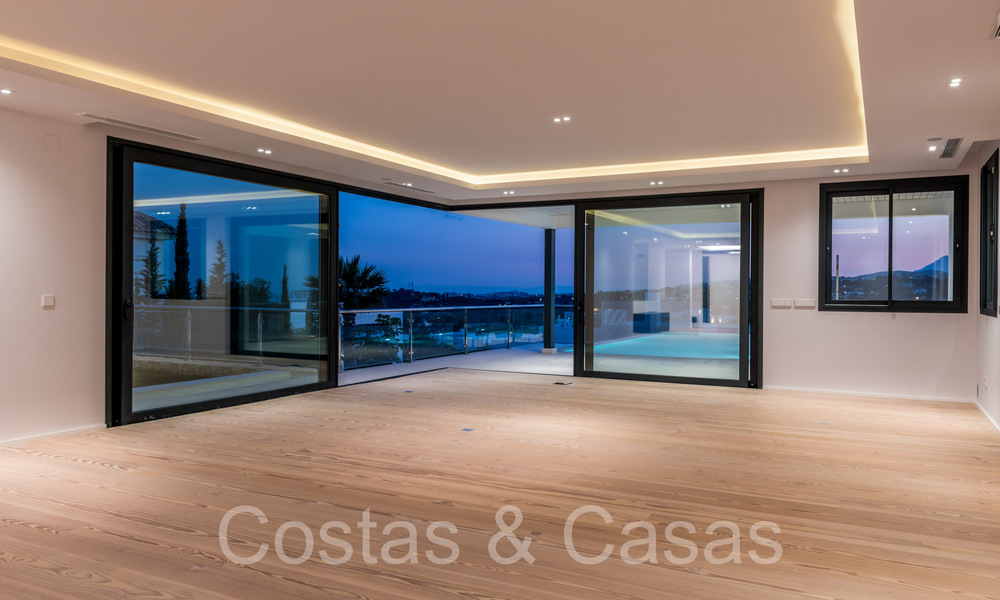 Nieuwe villa met moderne bouwstijl te koop in Nueva Andalucia’s golfvallei, Marbella 65926