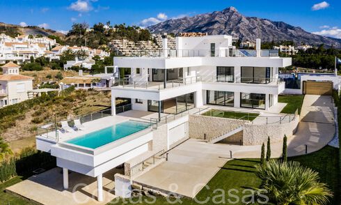 Nieuwe villa met moderne bouwstijl te koop in Nueva Andalucia’s golfvallei, Marbella 65932