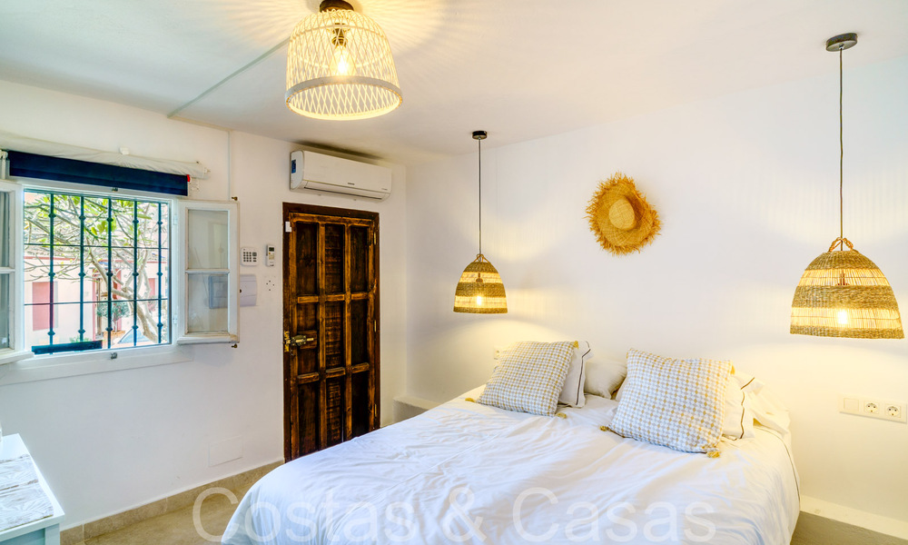 Pittoresk rijhuis met zeezicht en gastenstudio te koop in een gated community in de heuvels van Marbella - Benahavis 65947