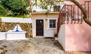 Pittoresk rijhuis met zeezicht en gastenstudio te koop in een gated community in de heuvels van Marbella - Benahavis 65950 