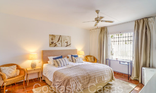 Pittoresk rijhuis met zeezicht en gastenstudio te koop in een gated community in de heuvels van Marbella - Benahavis 65957 