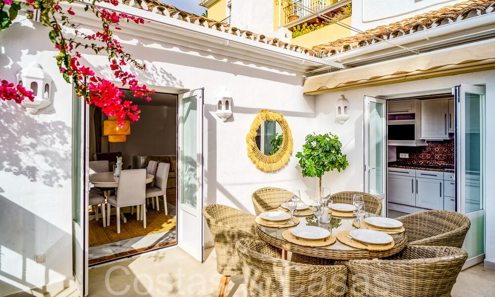 Pittoresk rijhuis met zeezicht en gastenstudio te koop in een gated community in de heuvels van Marbella - Benahavis 65969