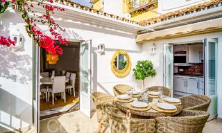 Pittoresk rijhuis met zeezicht en gastenstudio te koop in een gated community in de heuvels van Marbella - Benahavis 65969 