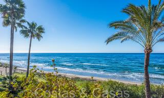 Ruim appartement te koop in een gated strandcomplex met onbelemmerd zeezicht ten oosten van Marbella centrum 66058 