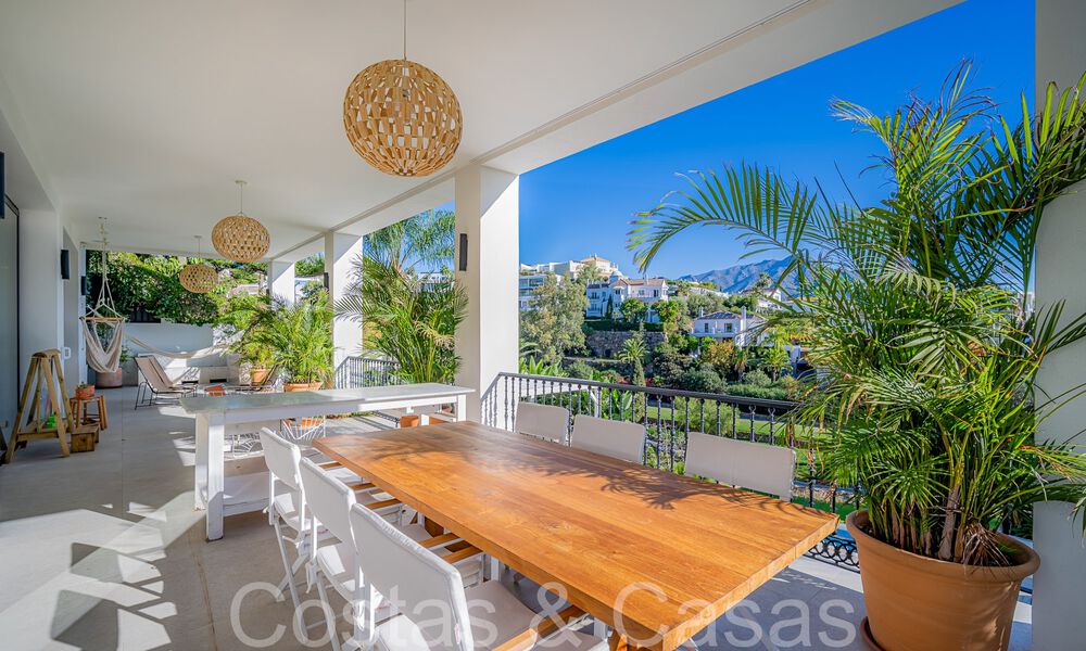 Ruime, hoogstaande luxevilla te koop op een steenworp van de golfbaan in Marbella - Benahavis 66183