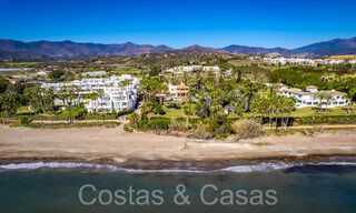 Andalusische villa direct aan het strand te koop, op de New Golden Mile tussen Marbella en Estepona 66295 