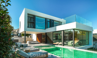 Instapklare, moderne luxevilla te koop grenzend aan de golfbaan op de New Golden Mile, Marbella - Estepona 66407