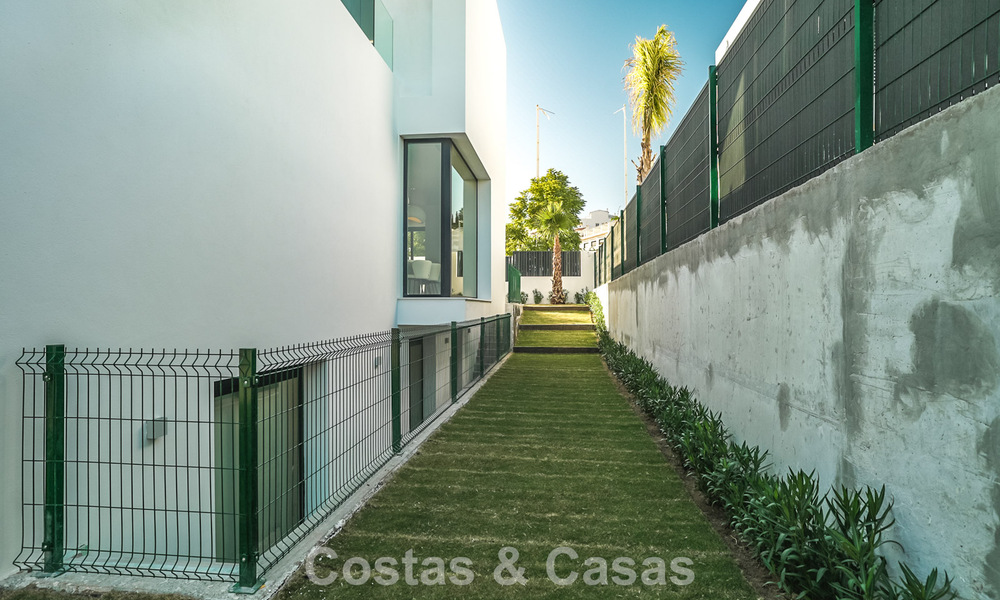 Instapklare, moderne luxevilla te koop grenzend aan de golfbaan op de New Golden Mile, Marbella - Estepona 66411